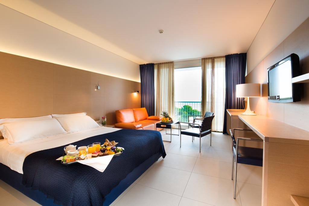 Hotel Florida Lignano Sabbiadoro Exterior foto