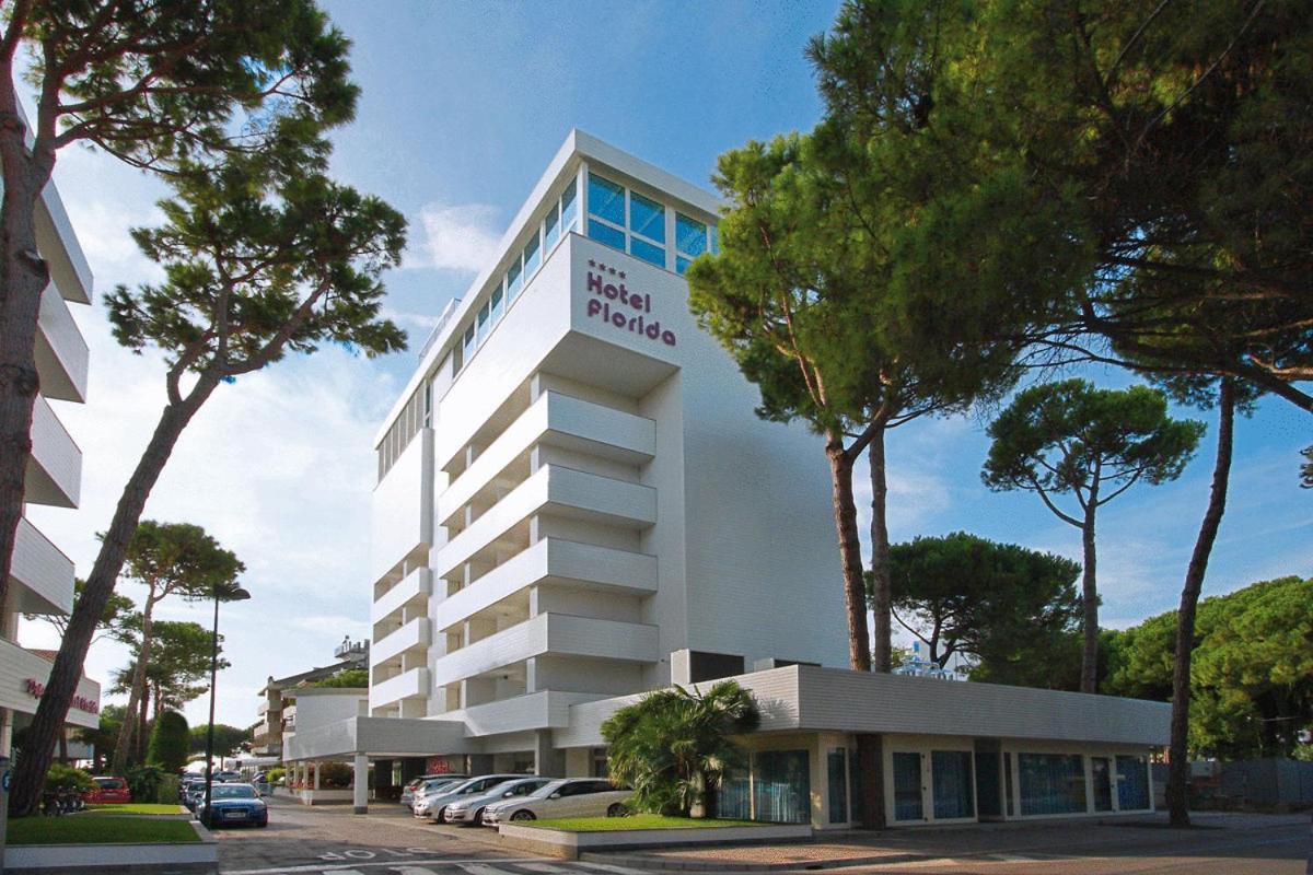 Hotel Florida Lignano Sabbiadoro Exterior foto